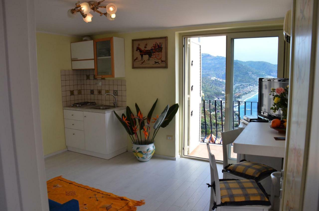 Apartment L'Attico Taormina Luaran gambar